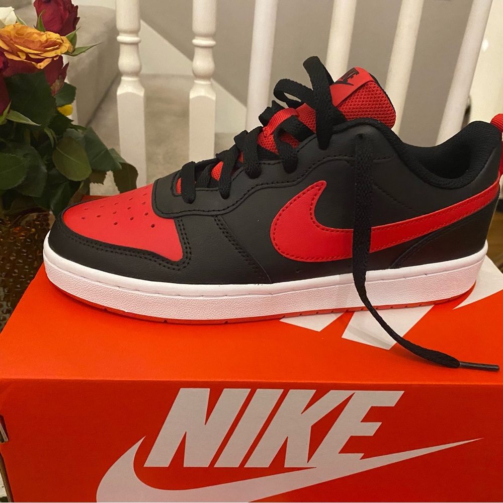 Nike Court Borough Low 2 Big Kids' Shoes, Size 7Y (adult women’s size 8) NWT❤️🖤
